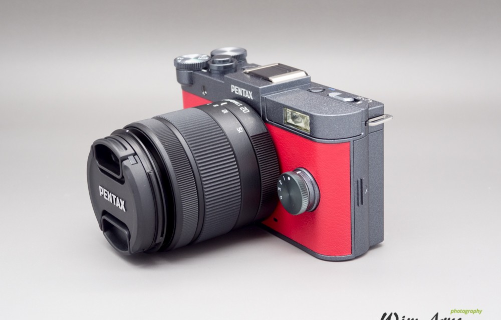 pentax Q-S1 side view